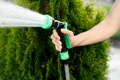 Пістолет для поливу городу — як вибрати та як він працює